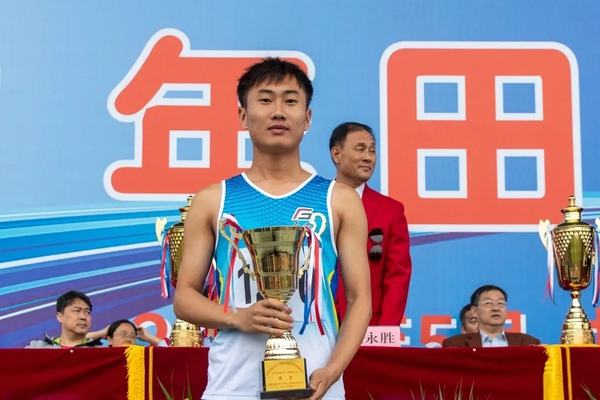 运动员代表领奖 运动员代表领奖