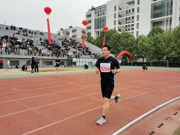 教工男子丙组3000米 王晓璞 教工男子丙组3000米 王晓璞