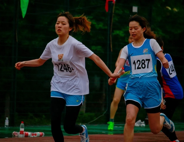 员工女子甲组4×100米接力 员工女子甲组4×100米接力