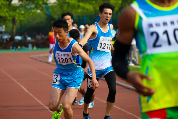 员工男子甲组4x400米比赛 侯王宇摄 员工男子甲组4x400米比赛 侯王宇摄